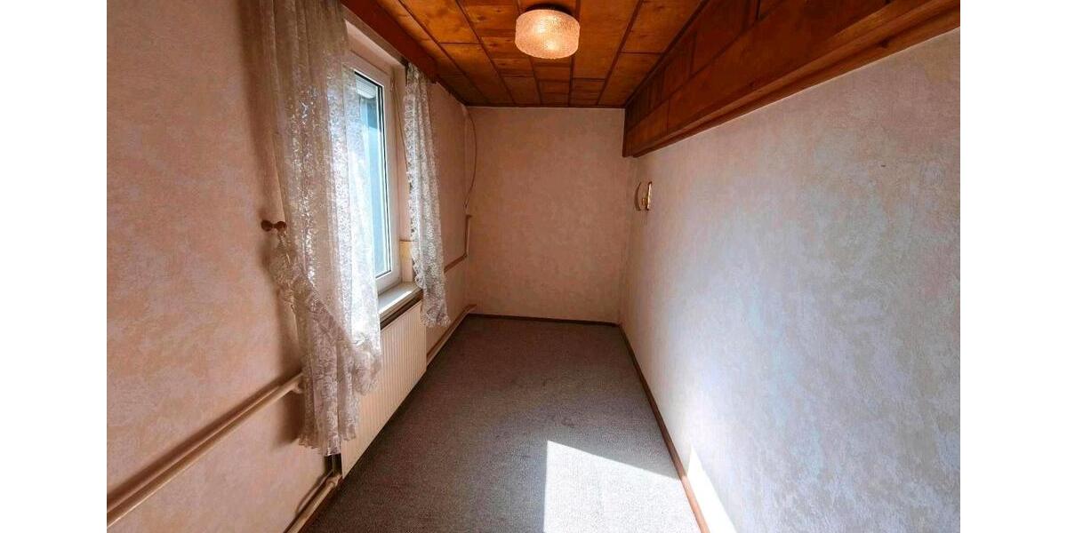 Reihenhaus Dessau-Roßlau Dessau - 7 Zimmer, 160 m&sup2;, 110.000&euro; | Angebot:26336860