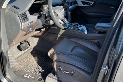 Audi Q7 94.500 km 32.100 € Kirchlengern 32278