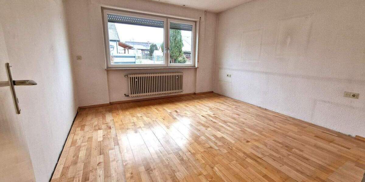 Einfamilienhaus Mengen - 7 Zimmer, 107 m&sup2;, 295.000&euro; | Angebot:25728669