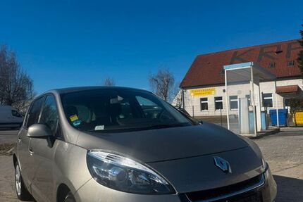 Renault Scenic 156.000 km 2.690 &euro; Velten 16727