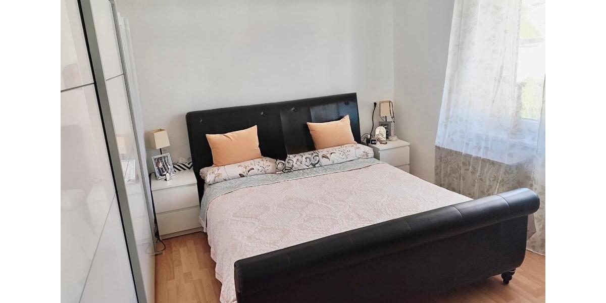 Dachgeschoßwohnung Solingen Wald - 2.5 Zimmer, 55 m&sup2;, 720&euro; | Angebot:26400660