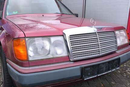Mercedes-Benz 230 220.000 km 2.400 &euro; Lügde 32676