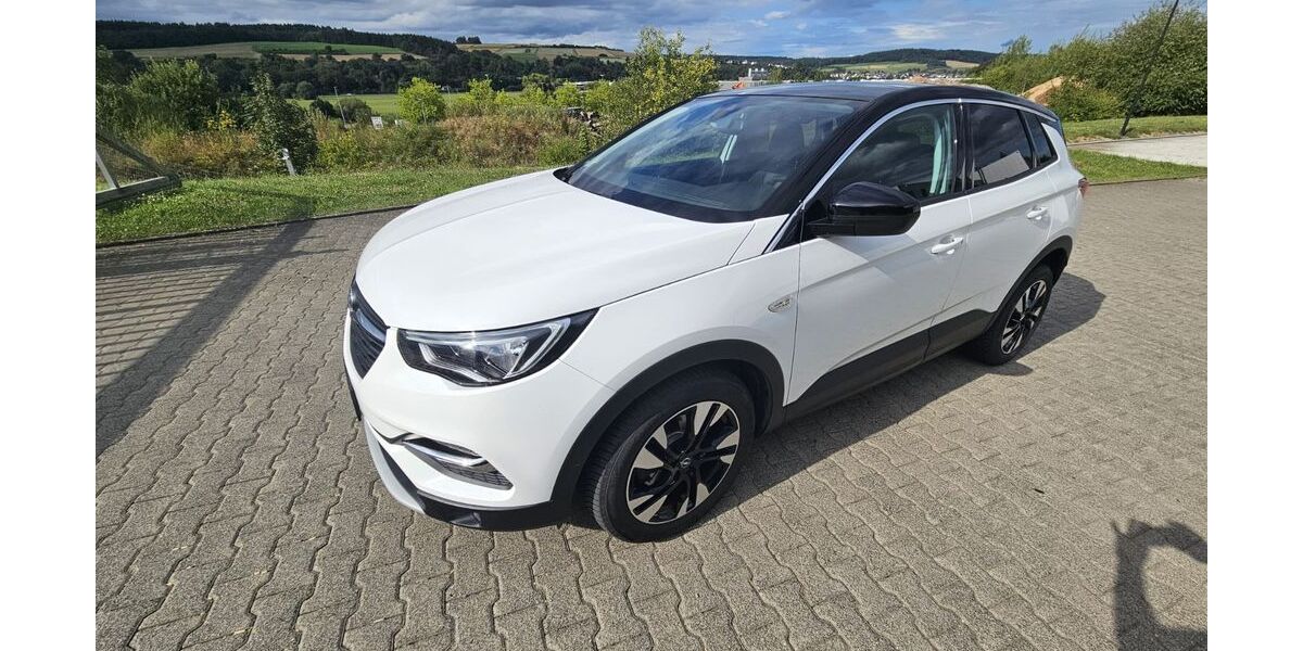 Opel Grandland (X) 71.000 km 13.800 &euro; Solms 35606