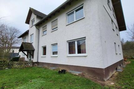 Sofort bezugsfrei: Moderne 3-ZKB-Wohnung mit Terrasse & Stellpl. 3 zimmer