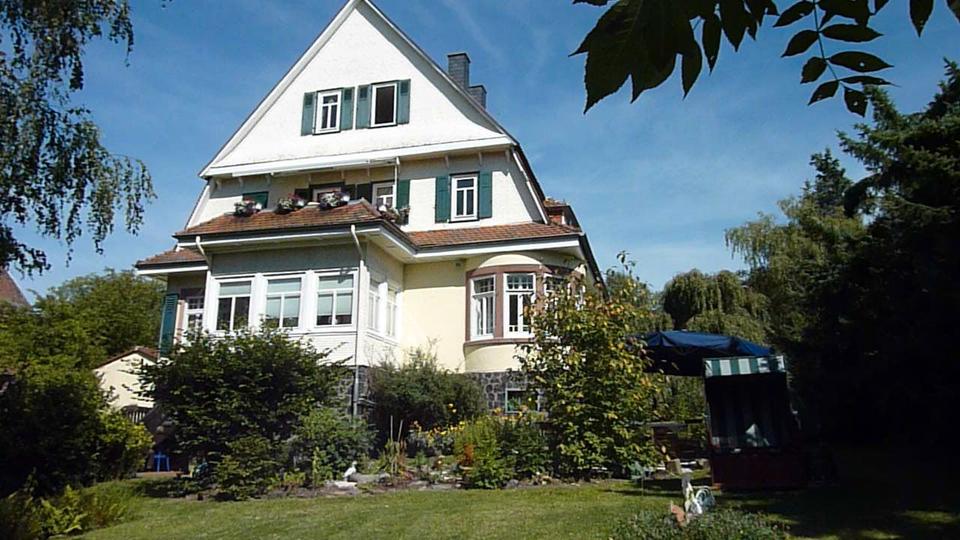 Villa Lauterbach (Hessen) - 11 Zimmer, 330 m&sup2;, 540.000&euro; | Angebot:27085693