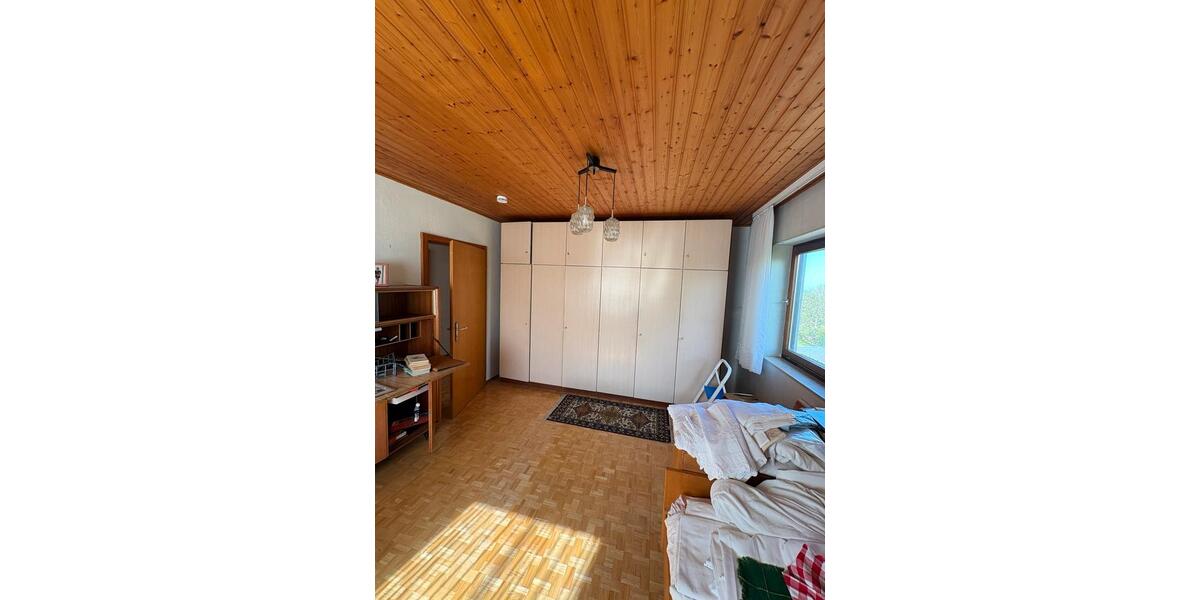 Einfamilienhaus Pirmasens - 5 Zimmer, 125 m&sup2;, 220.000&euro; | Angebot:26312462