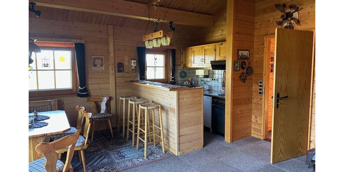 Charmantes Blockbohlenhaus mit Sonnenterrasse mit tollem Weitblick u. einer beheizbaren Vollkeller. - Bauernhaus, Landhaus Steyerberg | Angebot:26041445