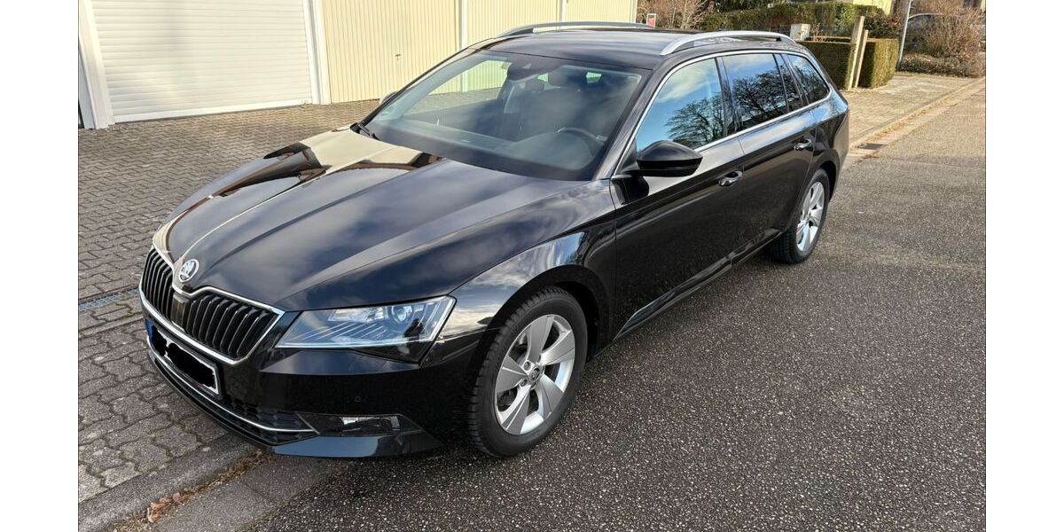 Skoda Superb 77.600 km 17.700 &euro; Ettlingen 76275
