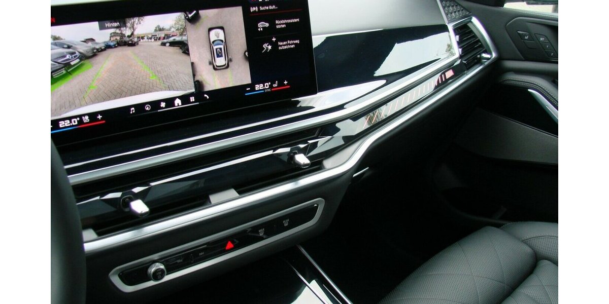 BMW X5 M60 i V8 M-Sport Pro xDrive Exclusiv Pano Luftf 12.812 km 82.980 &euro; Falkensee 14612