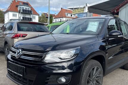 VW Tiguan 166.171 km 9.500 € Friedrichshafen 88045