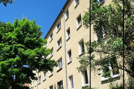 Wohnung Sangerhausen - 4 Zimmer, 70 m&sup2;, 420&euro; | Angebot:26087094