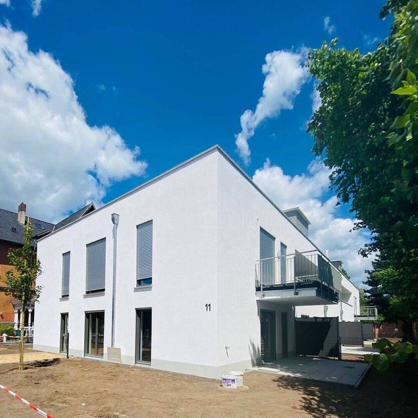 Edle 3-Zimmer-Wohnung in beliebter Stadtlage von Coburg, Erdgeschoss mit Terrasse und Garten