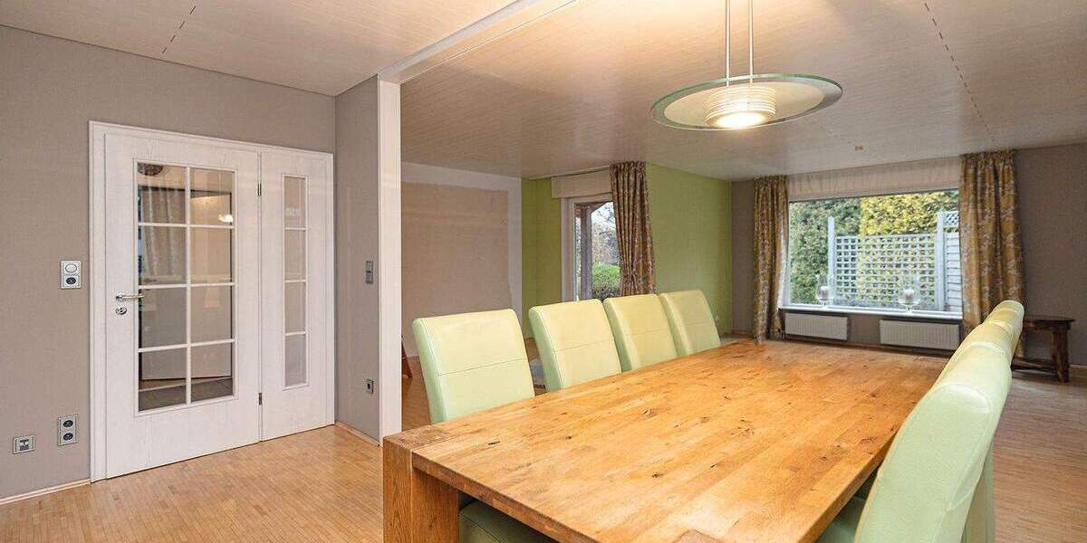 Großzügig, ruhig & voller Möglichkeiten - Ihr gepflegter Bungalow in Schloß Holte-Stukenbrock 4 zimmer