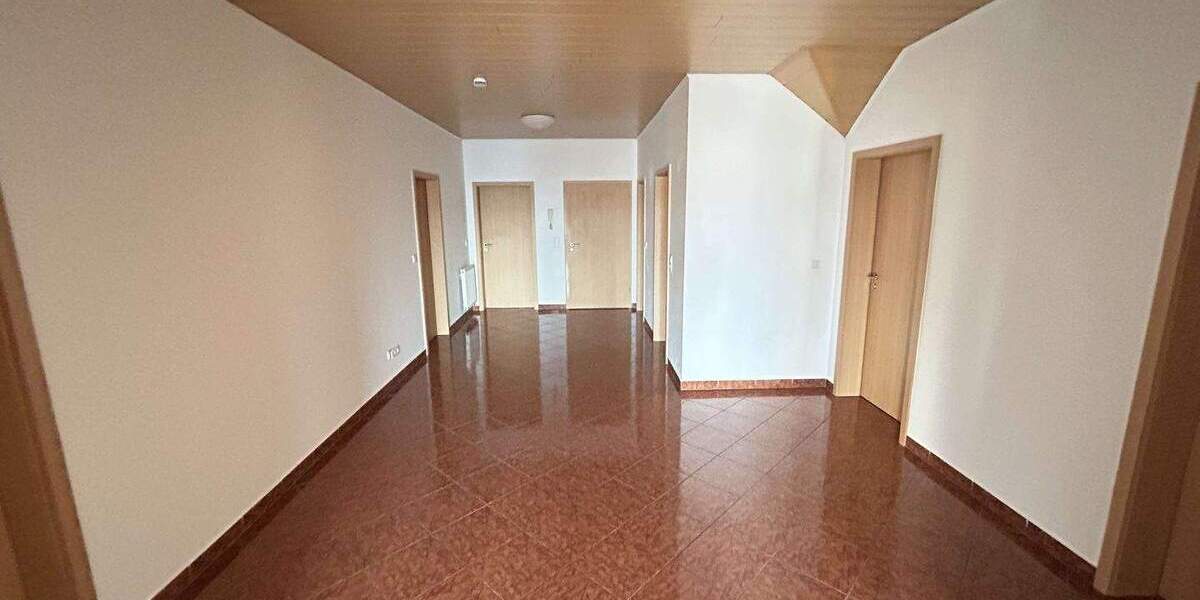 Etagenwohnung Warburg - 4 Zimmer, 143 m&sup2;, 209.000&euro; | Angebot:25877690