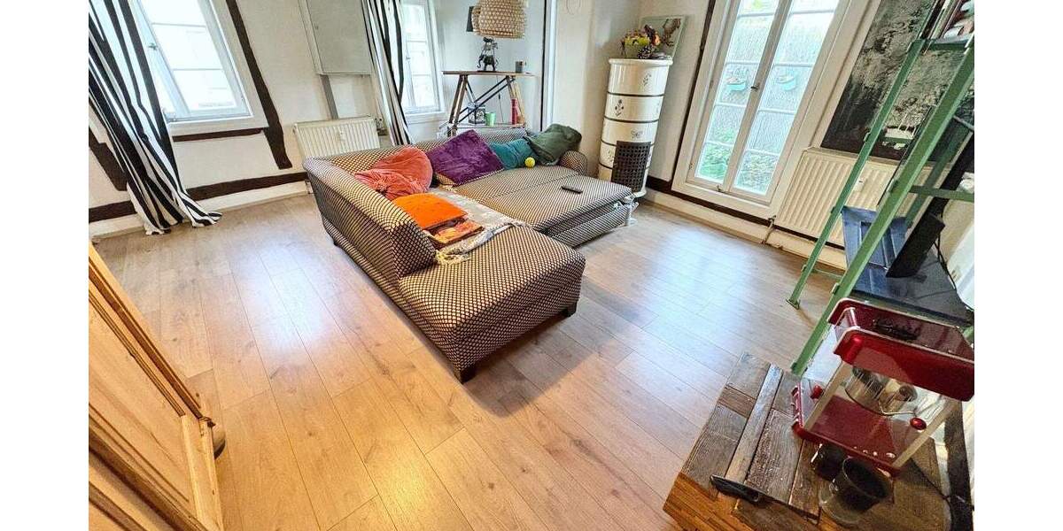 Schönes Fachwerkhaus mit kleinem Garten in ruhiger Lage 4 zimmer