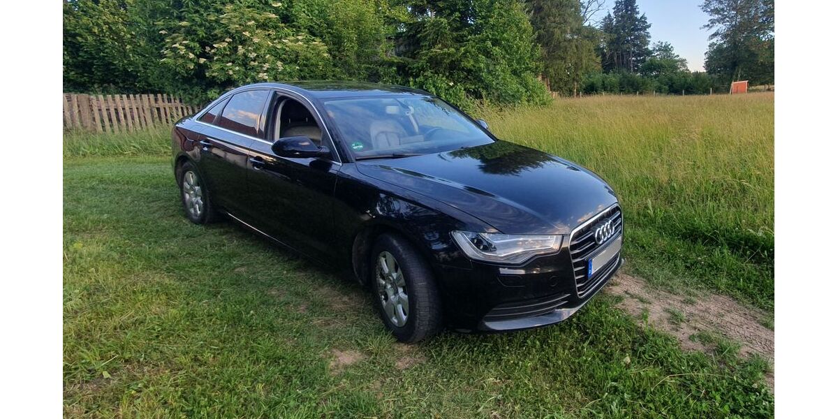 Audi A6 307.000 km 8.150 &euro; Stoffen 86932