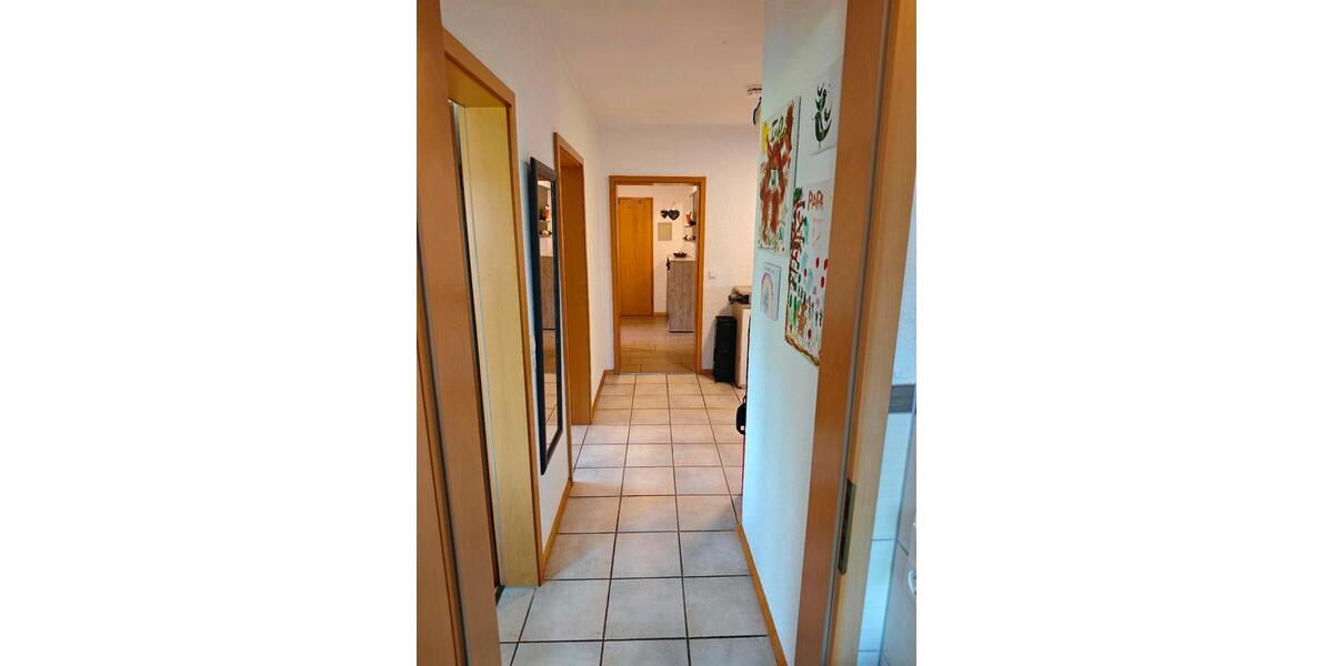 Erdgeschoßwohnung Friesenheim - 4 Zimmer, 99 m&sup2;, 330.000&euro; | Angebot:27096392