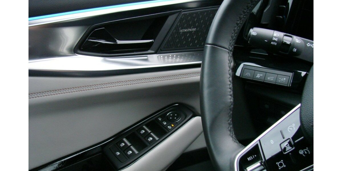 Renault Espace Iconic 6 eTech Hybr 4Contr H&K Matirix Pano 29.698 km 33.980 &euro; Falkensee 14612