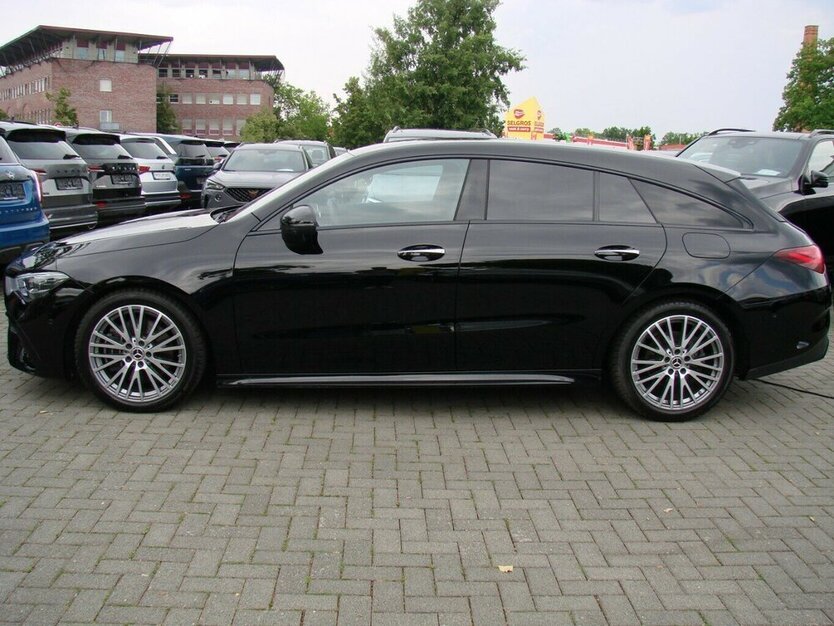 CLA 200 Shooting Brake AMG Night Mulitbeam Standhe