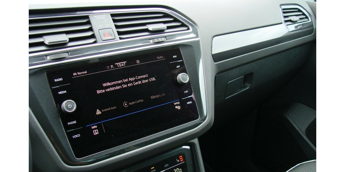 VW Tiguan 2.0TDI Urban Sport 4x4 ACC Navi LED 1.501 km 35.980 &euro; Falkensee 14612