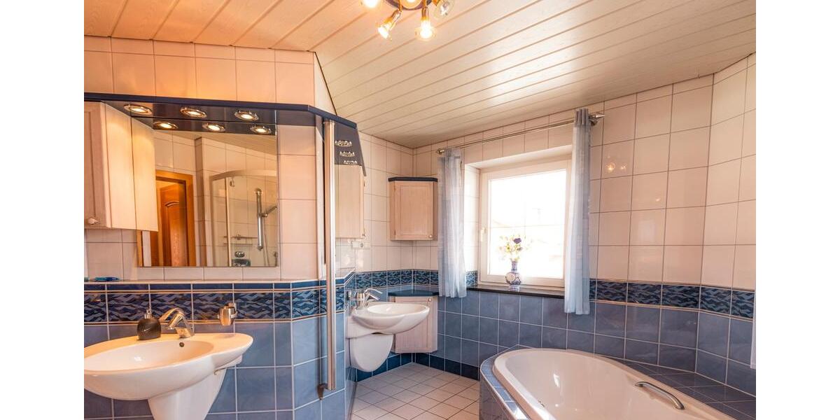 Etagenwohnung Kirchanschöring - 3 Zimmer, 96 m&sup2;, 980&euro; | Angebot:25415390