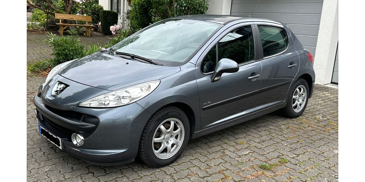 Peugeot 207 120.000 km 3.200 &euro; Warthausen 88447