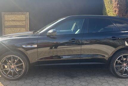 Jaguar F-Pace 99.000 km 22.999 &euro; Essen 45279