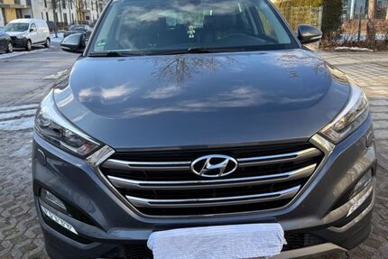 Hyundai TUCSON 119.000 km 18.500 &euro; München 81671