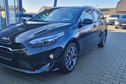 Kia ceed Sportswagon 15.656 km 25.180 &euro; Bedburg-Hau 47551