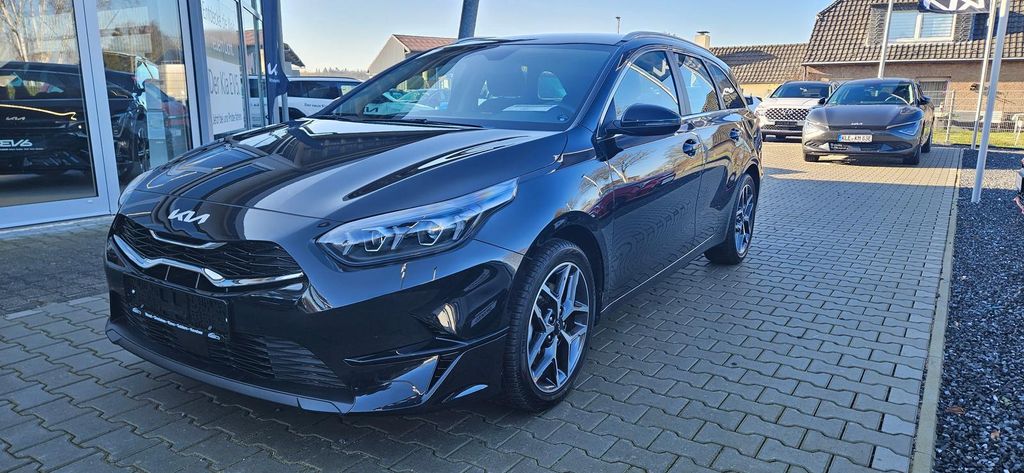 Kia ceed Sportswagon 15.656 km 25.180 &euro; Bedburg-Hau 47551