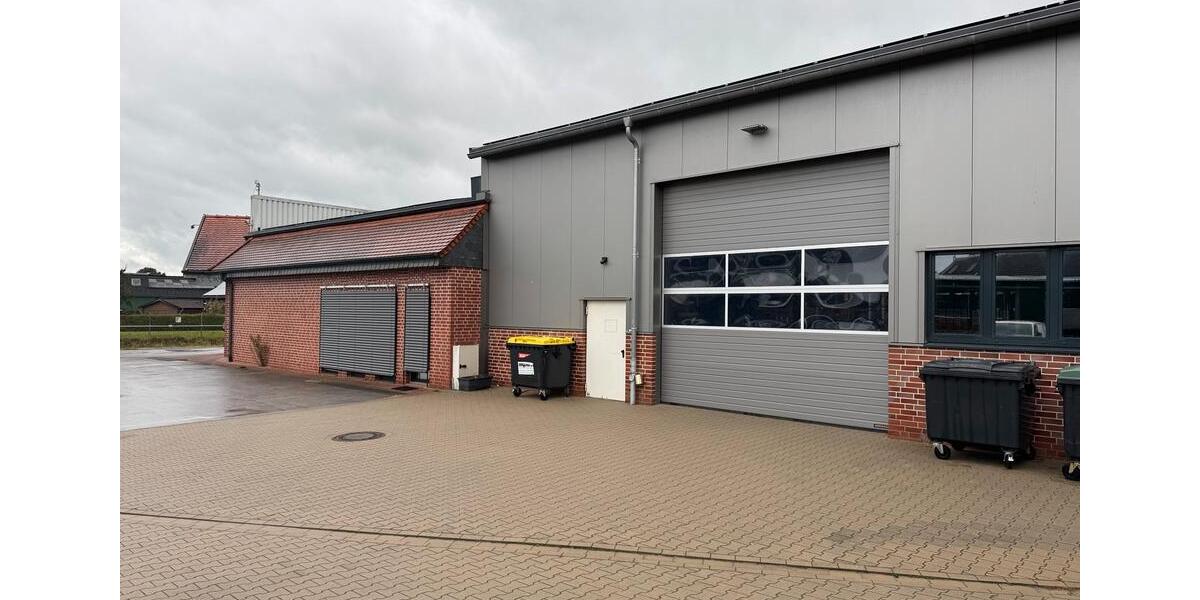 Moderne Gewerbehalle mit Büro und Lagerfläche – Neubau 2022 Halle zimmer