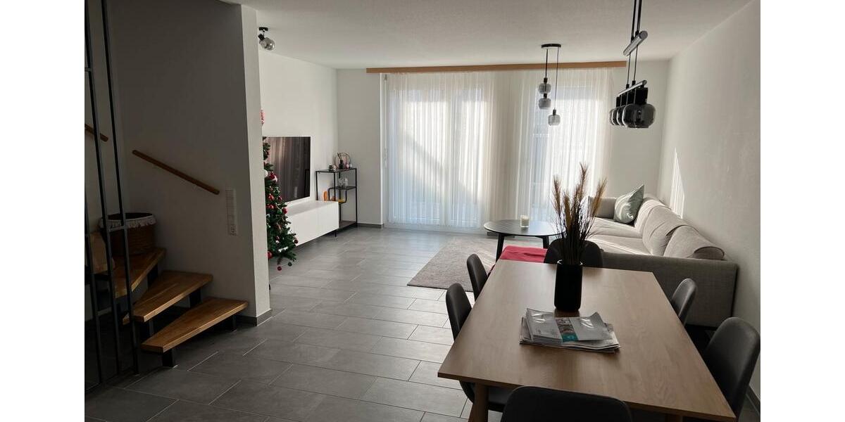 Etagenwohnung Esslingen am Neckar Brühl - 5 Zimmer, 127 m&sup2;, 2.250&euro; | Angebot:26320180