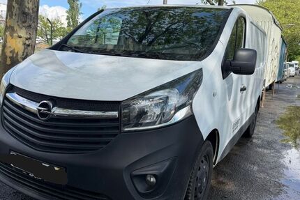 Opel Vivaro 183.850 km 6.999 &euro; Berlin 12349