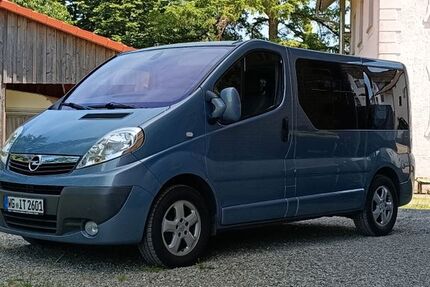 Opel Vivaro 268.000 km 7.499 &euro; Isny 88316
