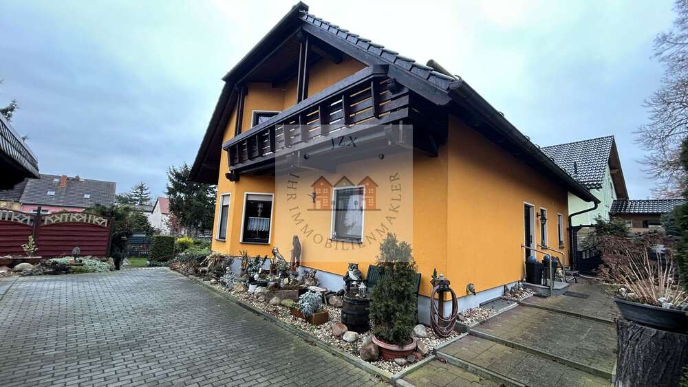 Haus zum Kaufen in Bad Lauchstädt 599.000 € 190 m² 7 zimmer