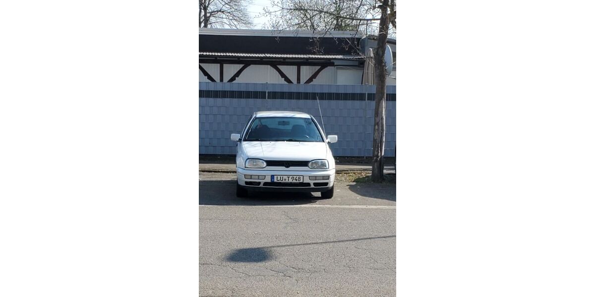 VW Golf 150.000 km 3.499 &euro; Ludwigshafen am Rhein 67069