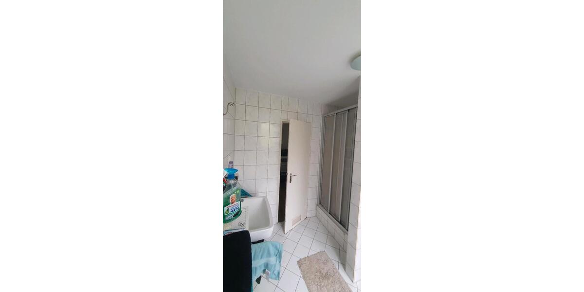 Etagenwohnung Siegen Dillnhütten - 4 Zimmer, 143 m&sup2;, 1.300&euro; | Angebot:26412582