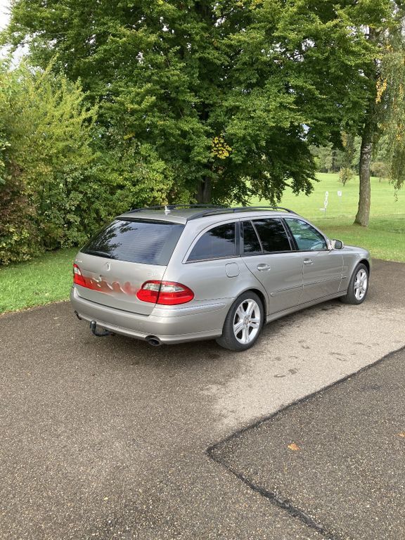 Mercedes-Benz E 280 335.300 km 4.449 € Großerlach 71577