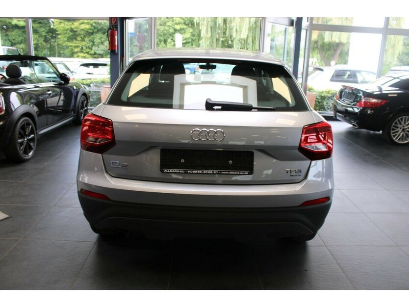 Audi Q2 1.0 TFSI Ultra - AHK - 110.909 km 12.980 € Euskirchen 53881
