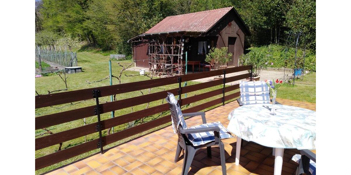 Mehrfamilienhaus mit großem Grundstück zimmer