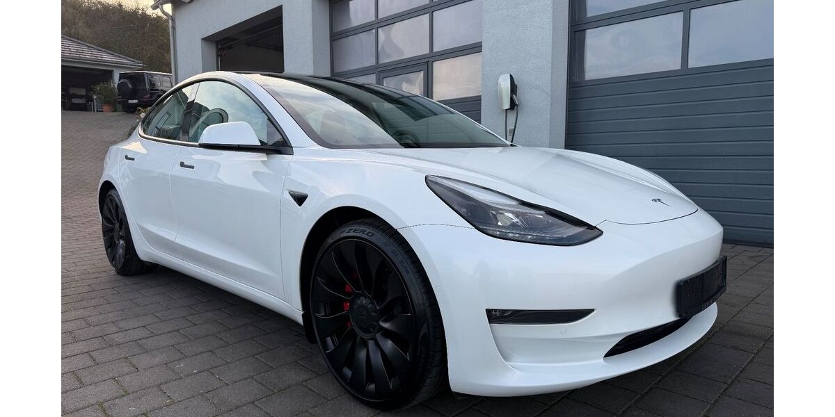 Tesla Model 3 59.900 km 27.950 &euro; Tünsdorf 66693
