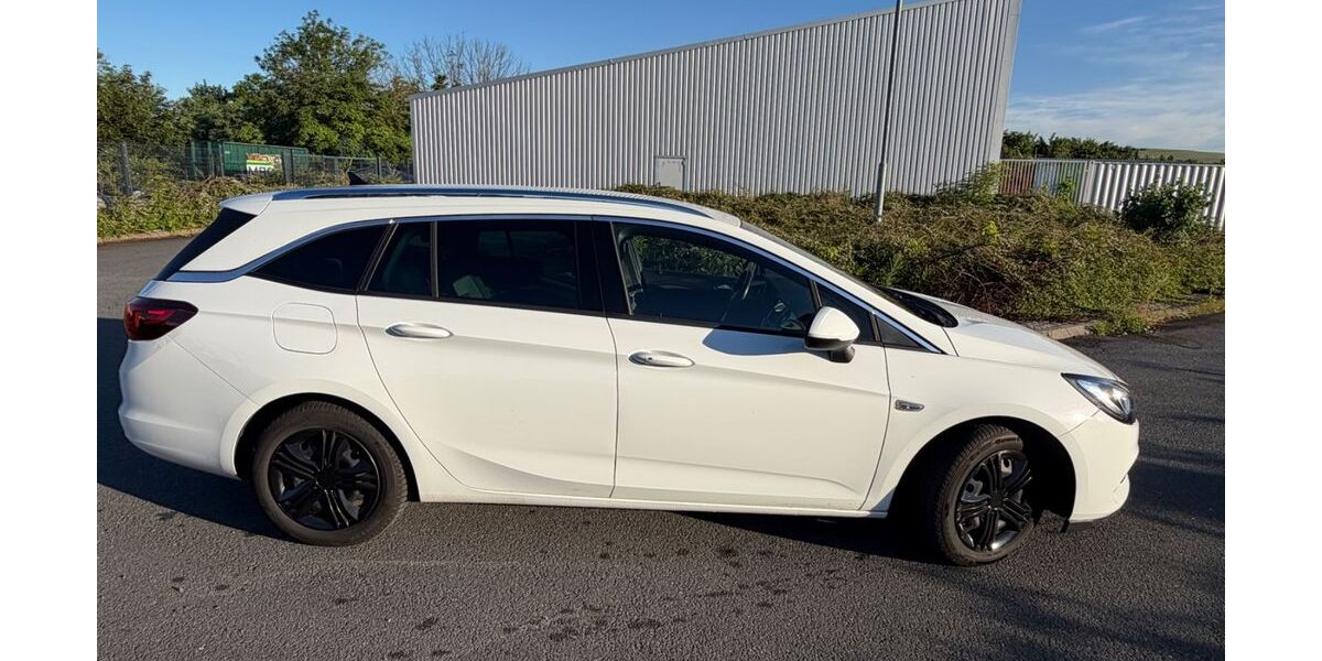 Opel Astra 115.000 km 9.300 &euro; Sangerhausen 06526