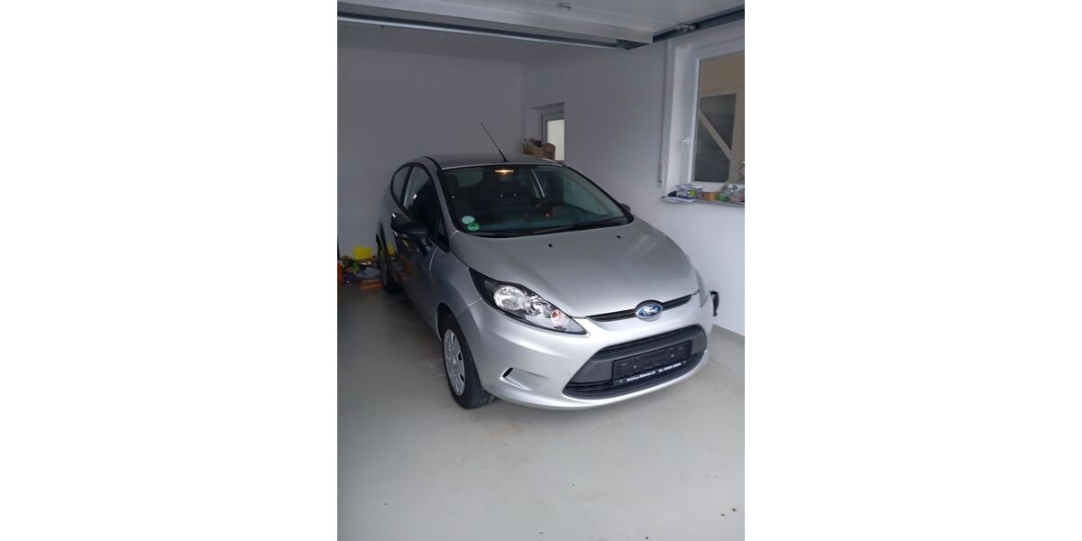 Ford Fiesta 28.900 km 5.500 &euro; Bamberg 96050