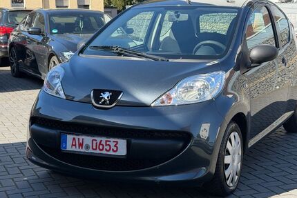 Peugeot 107 90.000 km 2.499 &euro; Bad Breisig 53498