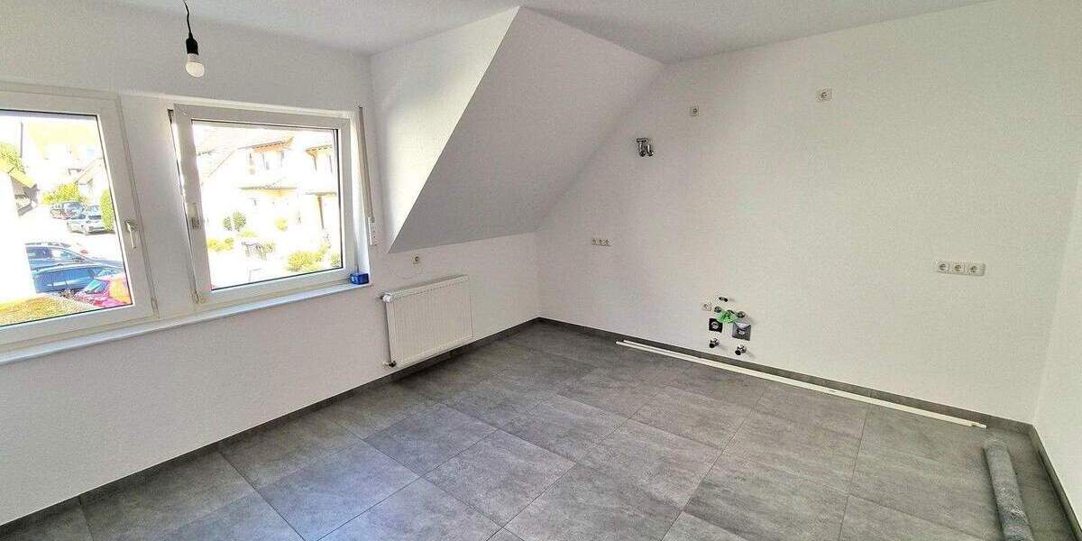 Etagenwohnung Bochum Höntrop - 3 Zimmer, 118 m&sup2;, 1.180&euro; | Angebot:24648767