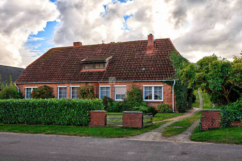 Ihr neues Projekt - Einfamilienhaus mit EinliegerWohnung in Schwerin Mueß