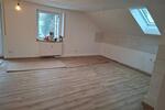Dachgeschoßwohnung Schierling - 3 Zimmer, 84 m&sup2;, 700&euro; | Angebot:26614951