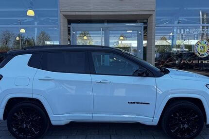 Jeep Compass 33.370 km 31.890 &euro; Aschaffenburg 63741