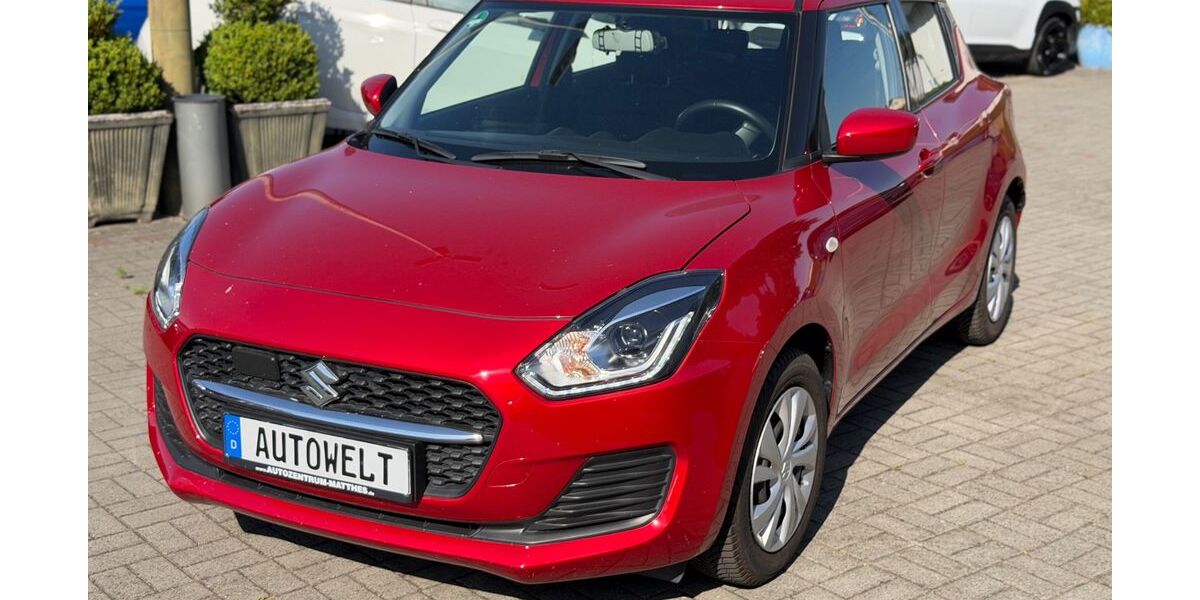 Suzuki Swift 15.000 km 12.990 &euro; Falkensee 14612