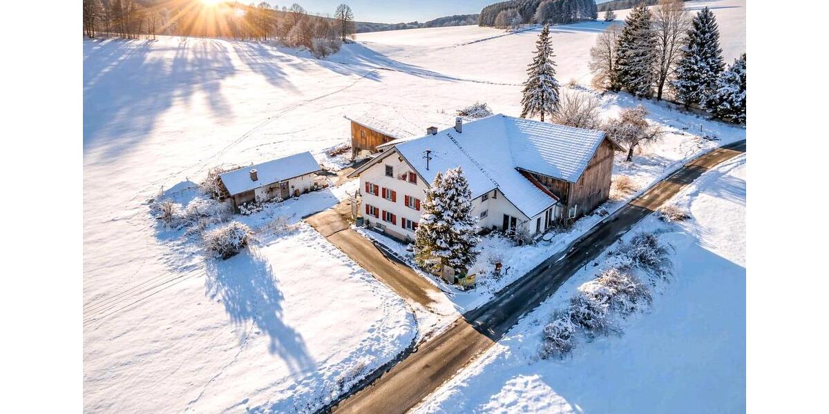 Bauernhaus, Landhaus Marktoberdorf - 8 Zimmer, 312 m&sup2;, 990.000&euro; | Angebot:27109012